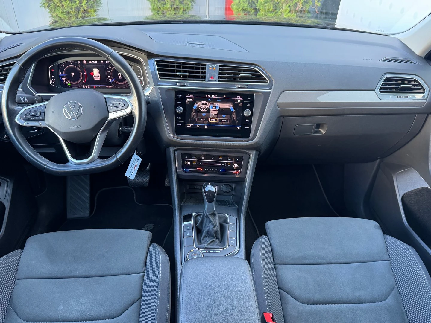 VW Tiguan LWB PA Life 2.0TDI DSG | Mobile.bg — изображение 5
