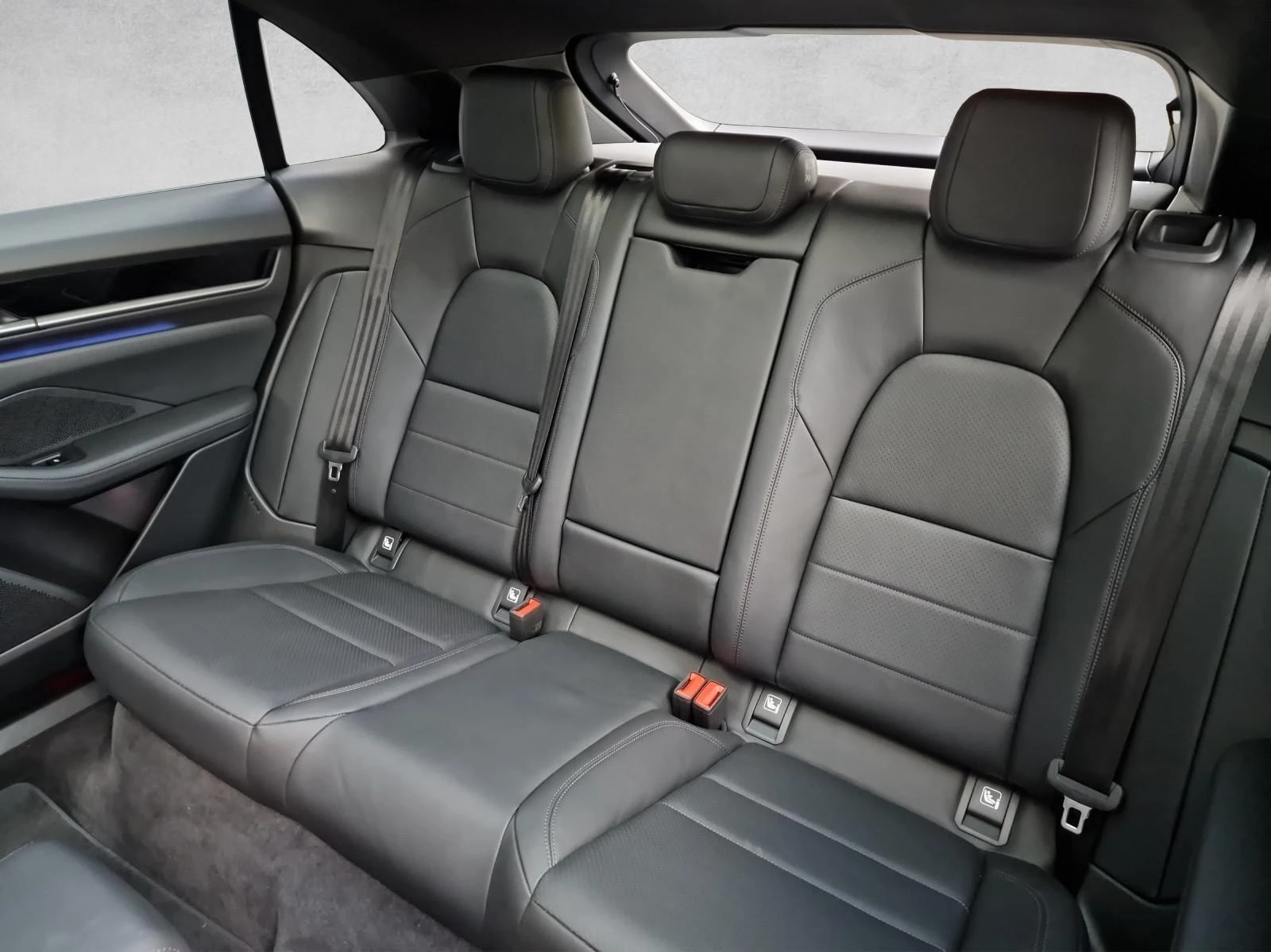 Porsche Macan ELECTRIC/BOSE/LED/PANO/CAMERA/ | Mobile.bg � ����������� 17