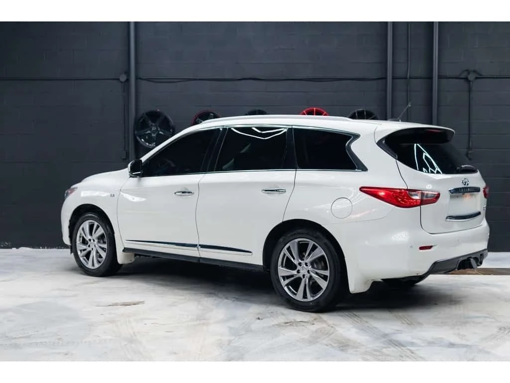 Infiniti QX60 * AWD | 7 PASSENGER | LUXURY SUV * CARFAX * ЦЕНА Д, снимка 3 - Автомобили и джипове - 54044451