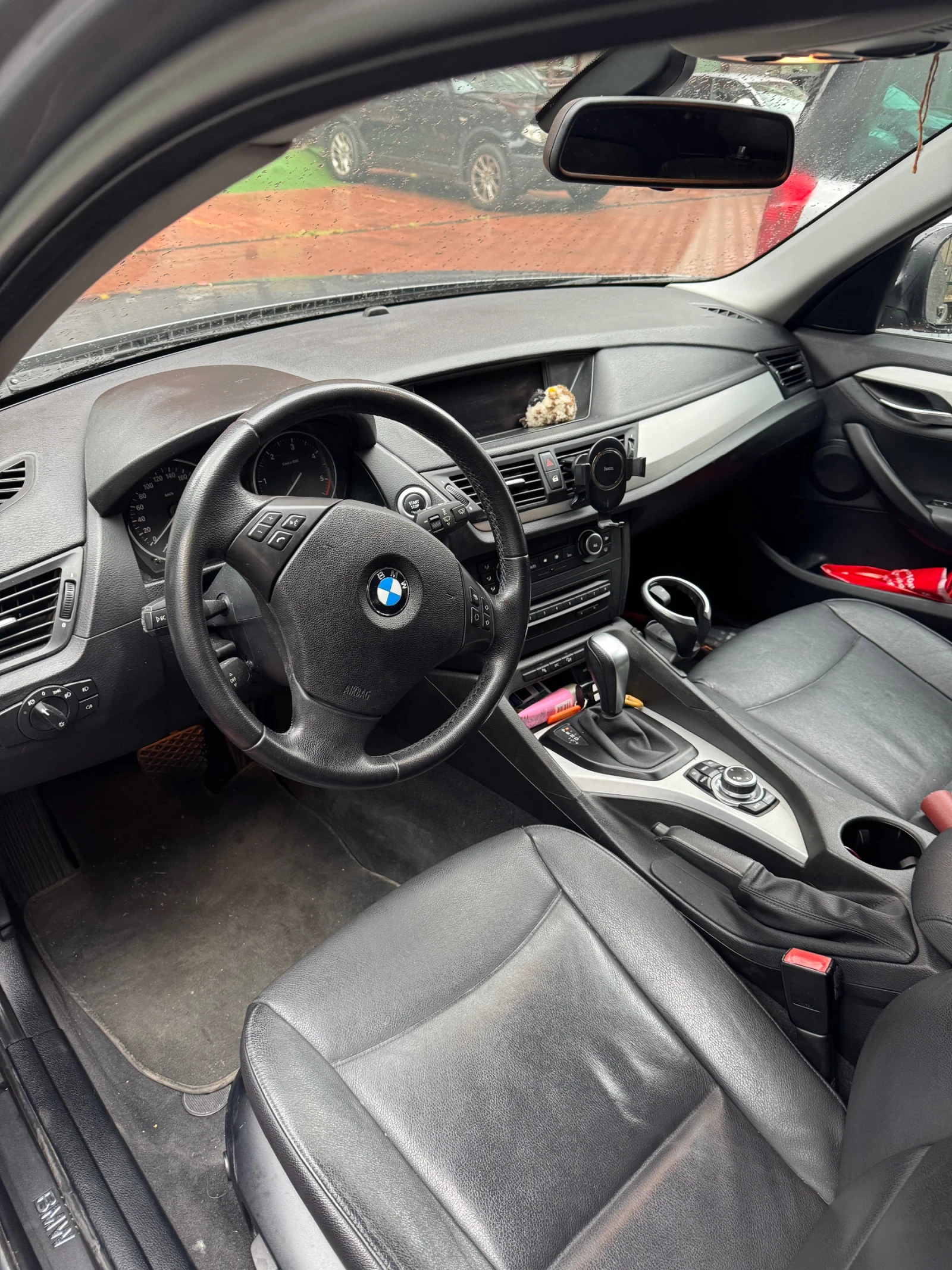 BMW X1, снимка 4 - Автомобили и джипове - 54789363