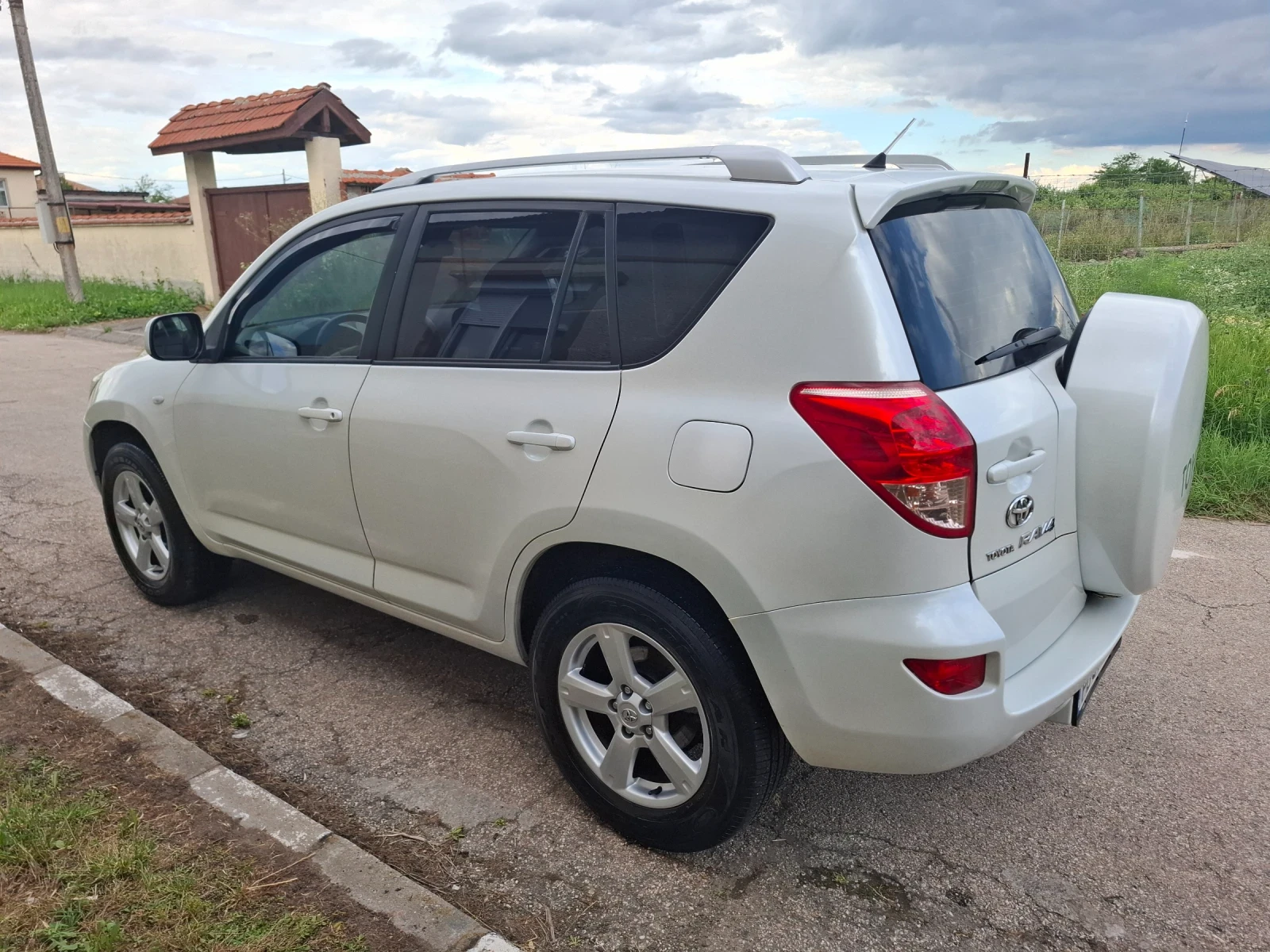 Toyota Rav4 2.2 136 к.с, снимка 3 - Автомобили и джипове - 54978342