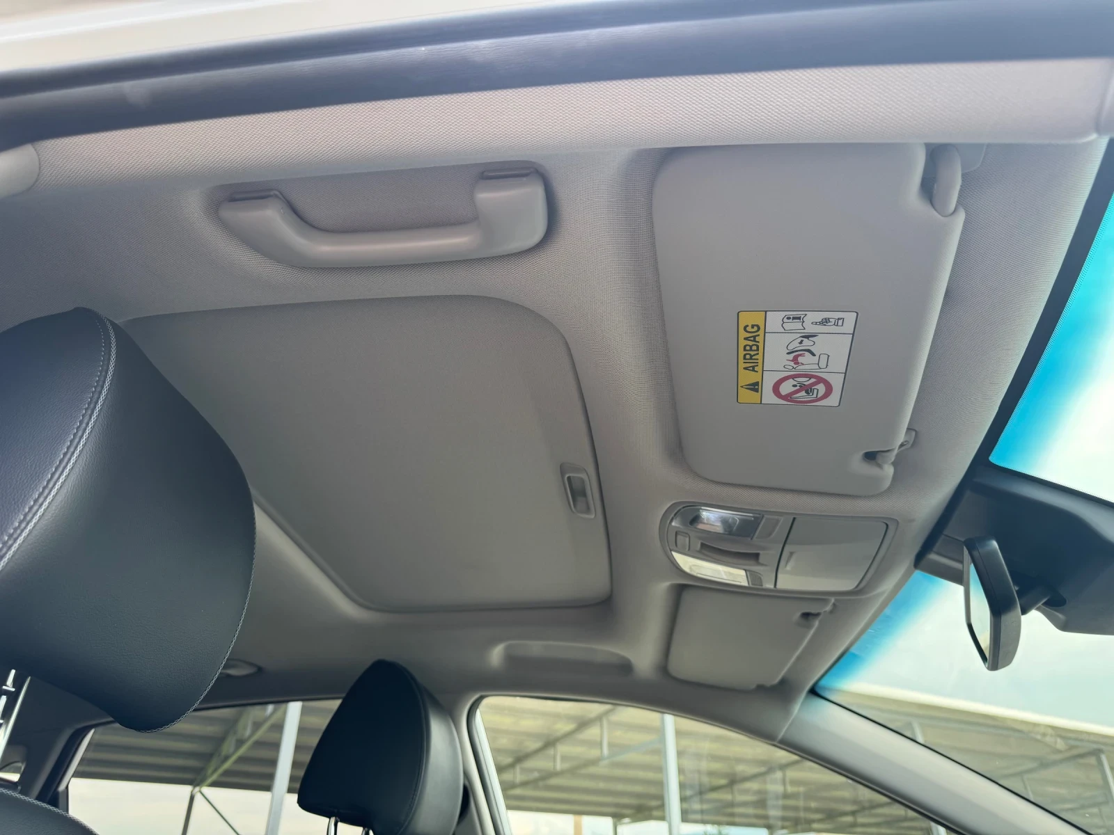Hyundai Kona Electric 64kwH 100%soh 59.000км Термо П. Full, снимка 14 - Автомобили и джипове - 55144944