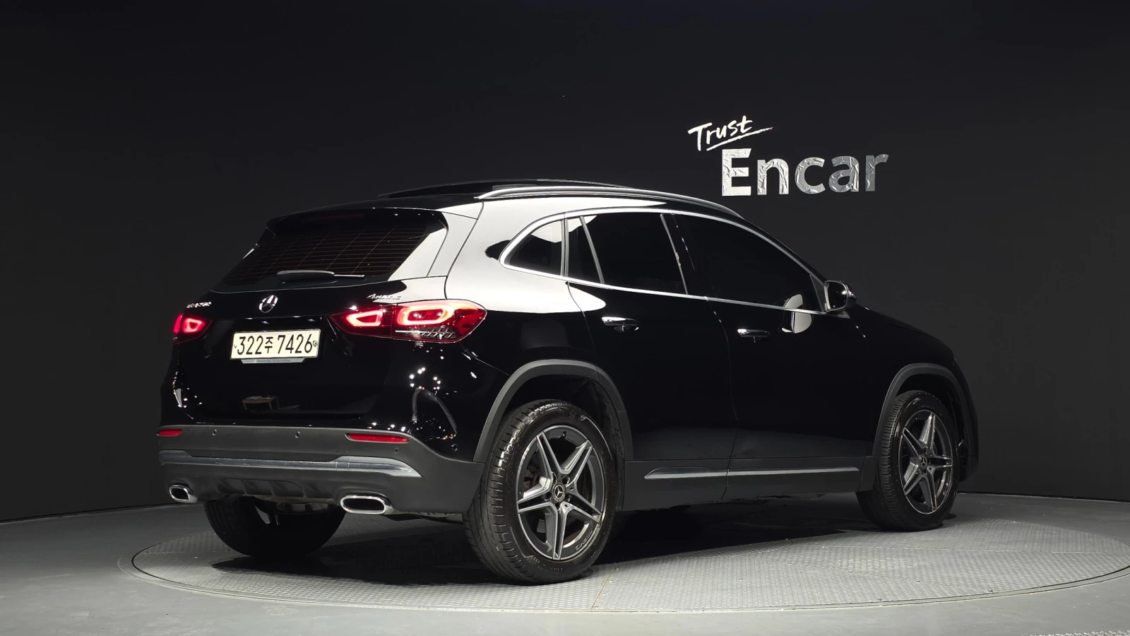 Mercedes-Benz GLA 250 4MATIC | ACC | Шибедах | Памет, снимка 2 - Автомобили и джипове - 56009683