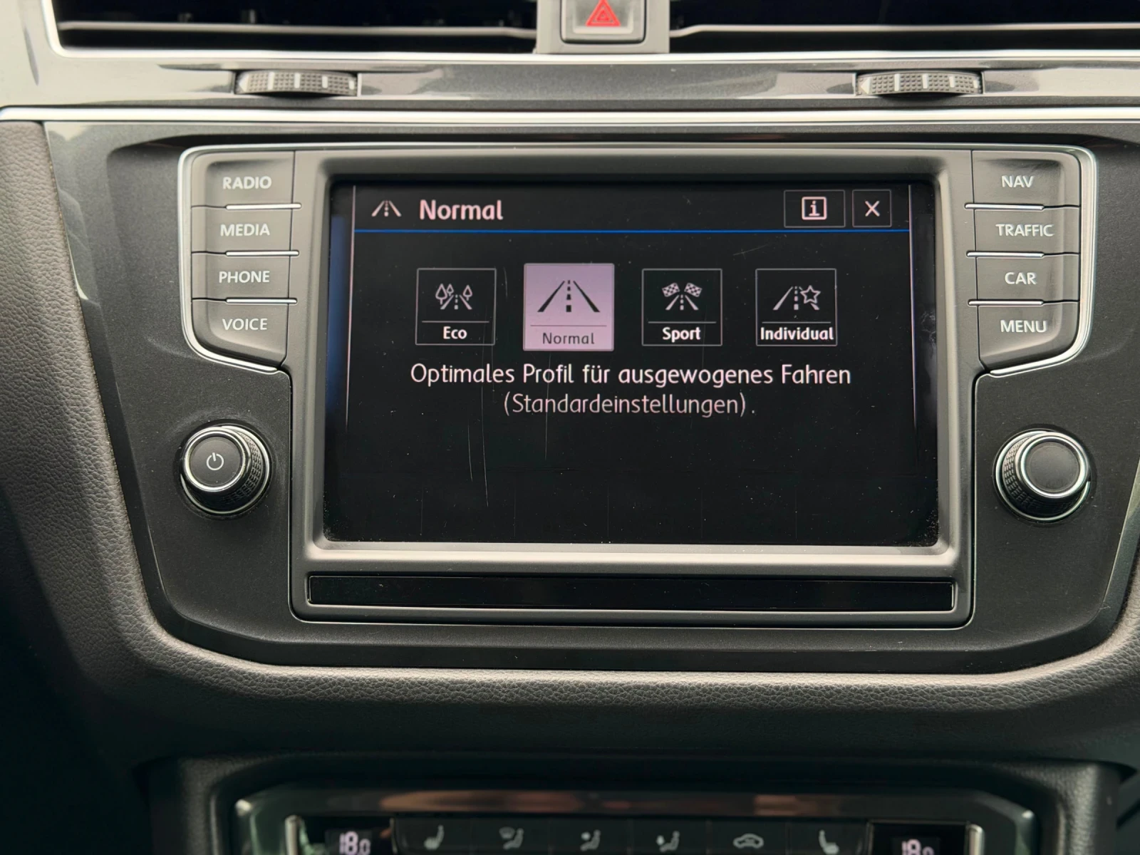 VW Tiguan 2.0TDI HIGHLINE DIGITAL LED XENON 4MOTION 360 | Mobile.bg � ����������� 10