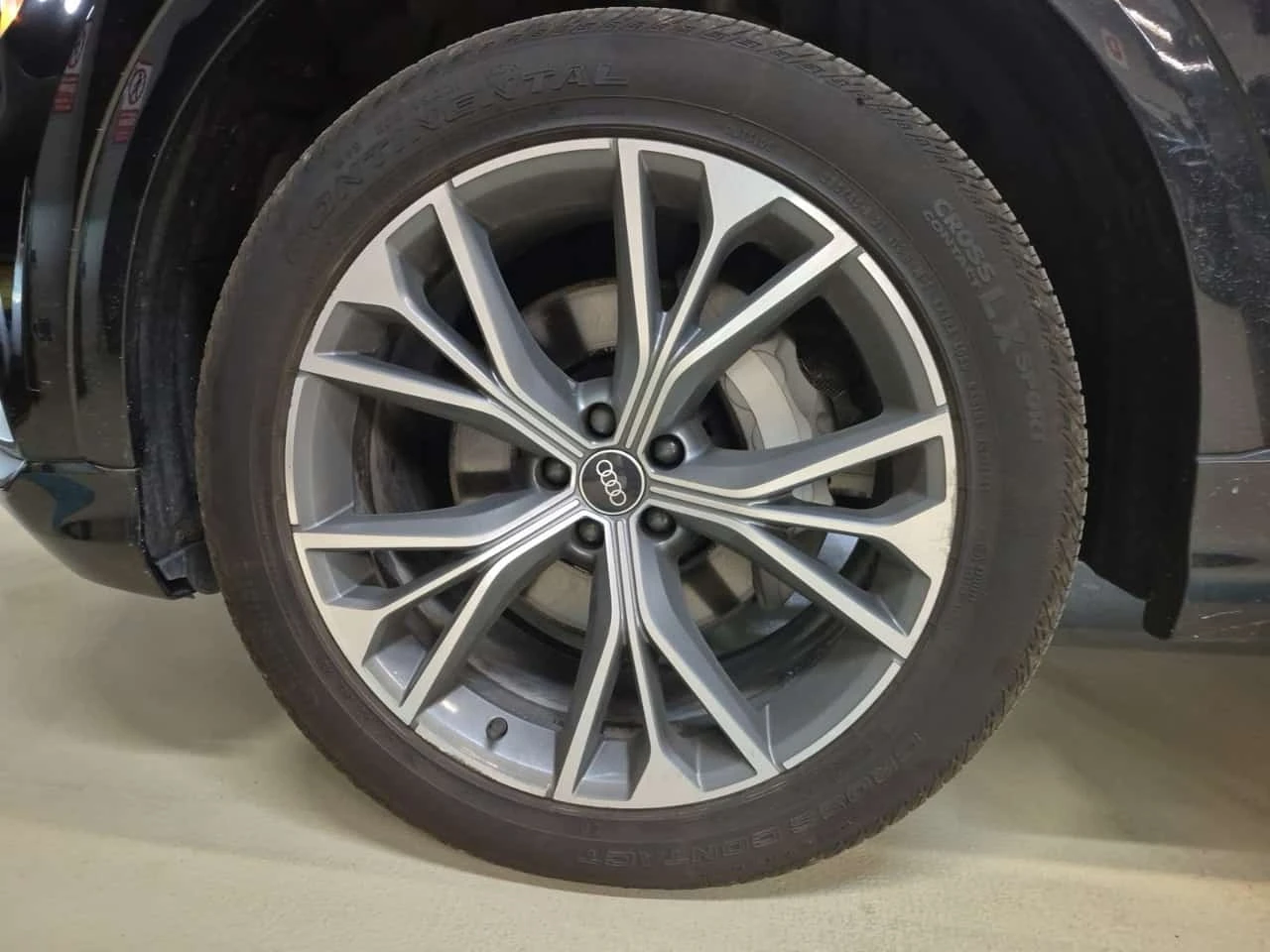 Audi Q8 * Progressiv * CARFAX * ОПЦИЯ ЗА ФИНАНСИРАНЕ, снимка 6 - Автомобили и джипове - 56326277