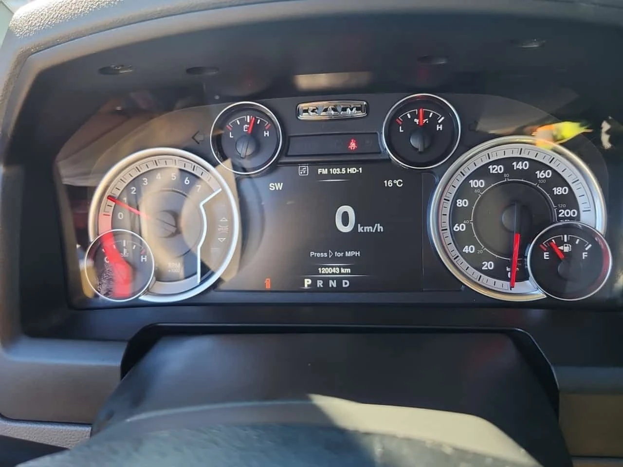 Dodge RAM 1500 * 4x4 Crew Cab 5'7" Box Express Crew Cab S | Mobile.bg � ����������� 9