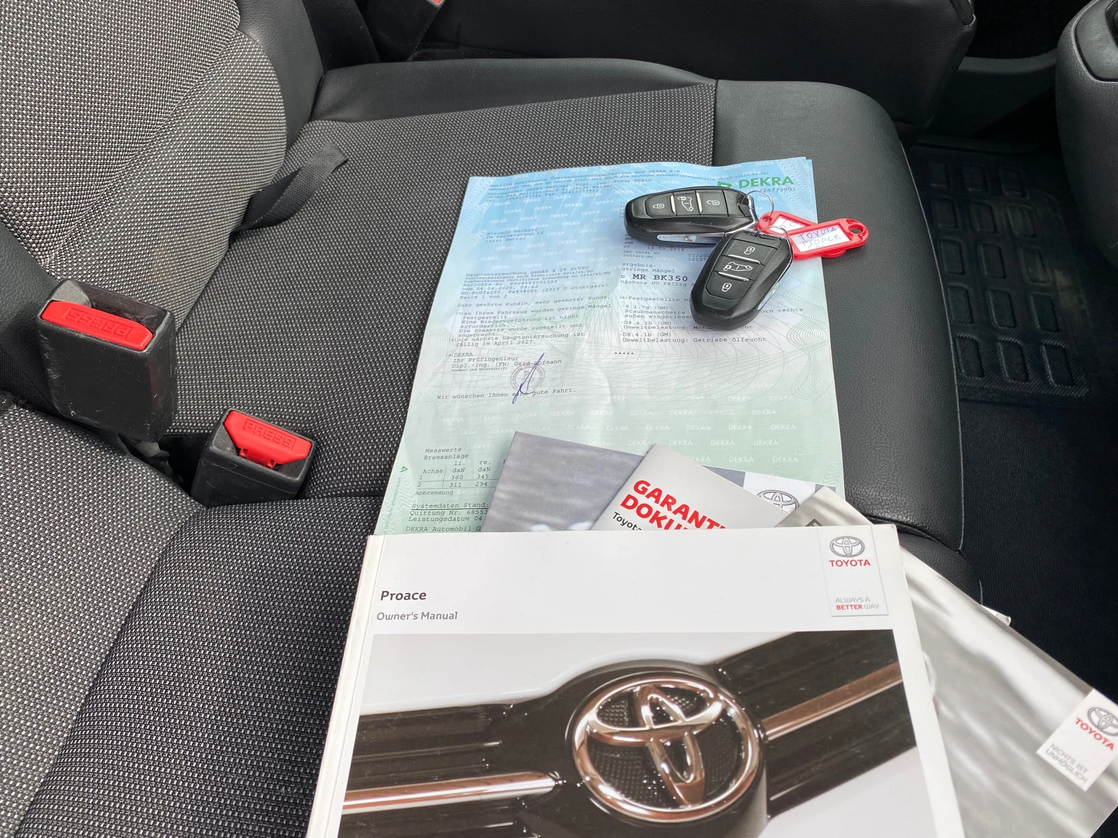 Toyota Proace -2.0D-MAXI/НАВИГАЦИЯ/КАМЕРИ-360/КЛИМАТРОНИК, снимка 13 - Бусове и автобуси - 53815754