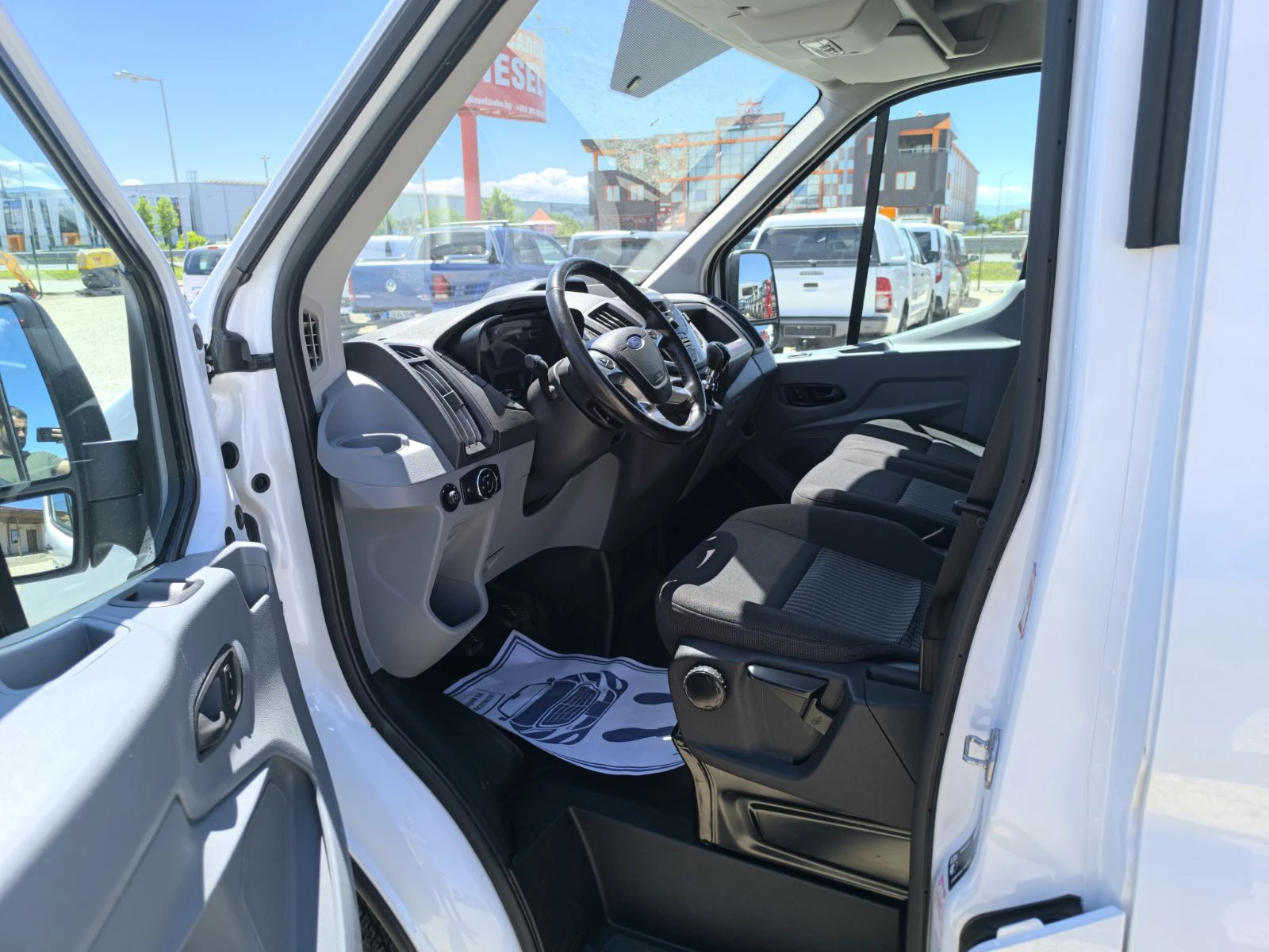 Ford Transit 2.0TDCI, снимка 11 - Бусове и автобуси - 54552832