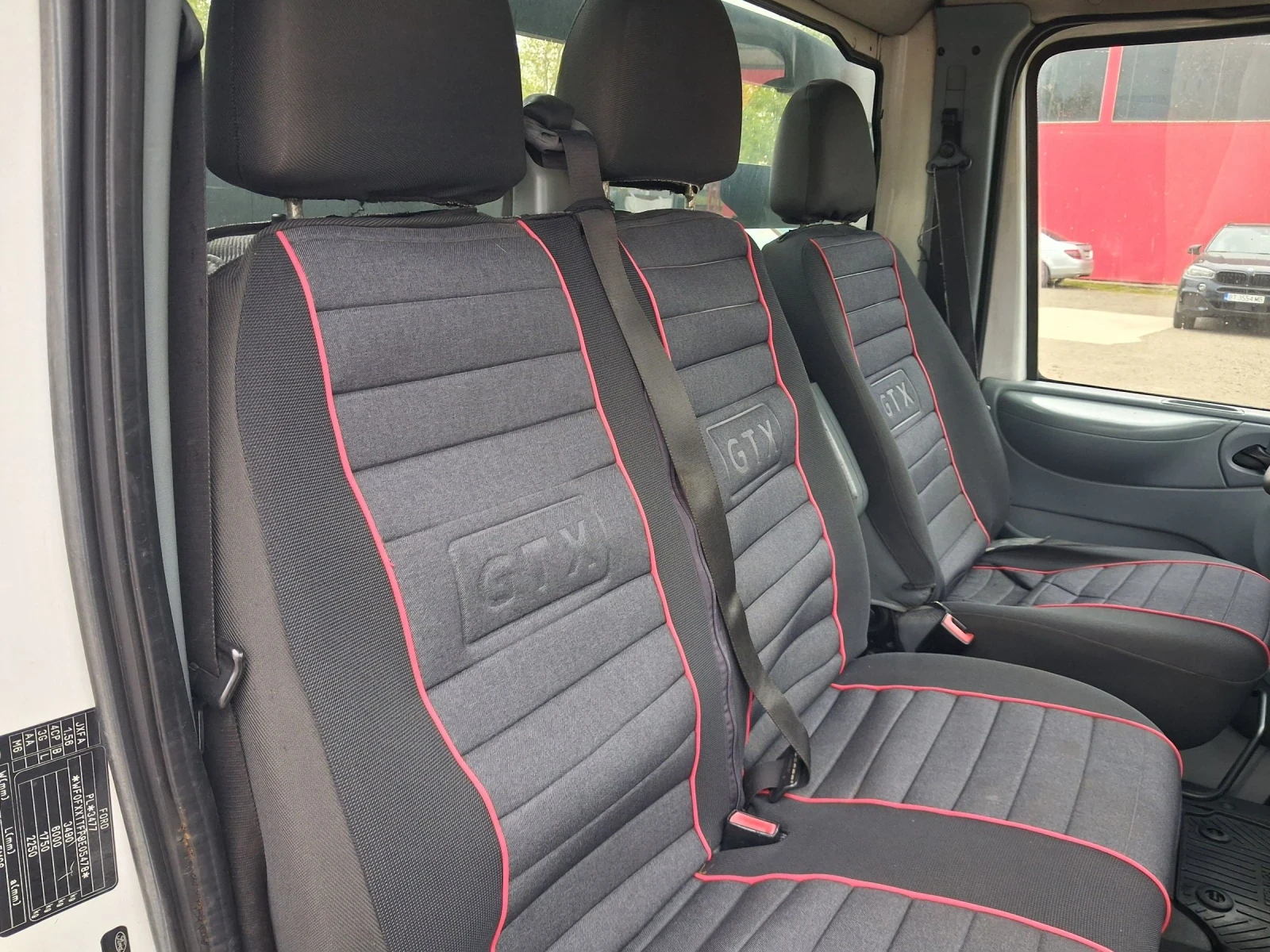 Ford Transit 2.4 , 116 к.с. Бордови 4.20м. 6 скорости 3 места, снимка 11 - Бусове и автобуси - 54691412