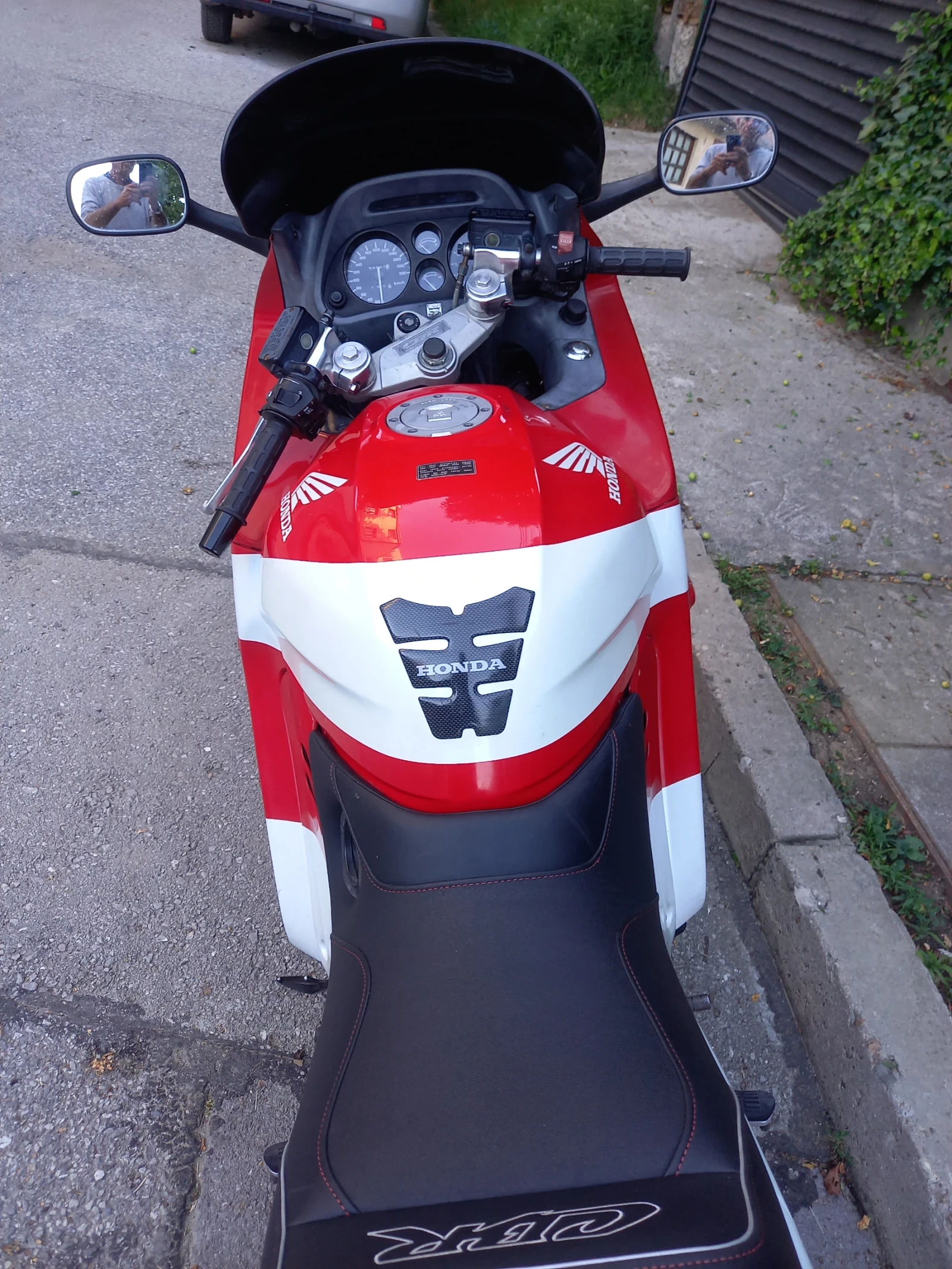 Honda Cbr 1000F - изображение 4