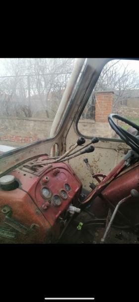 Трактор ЮМЗ 6L, снимка 5