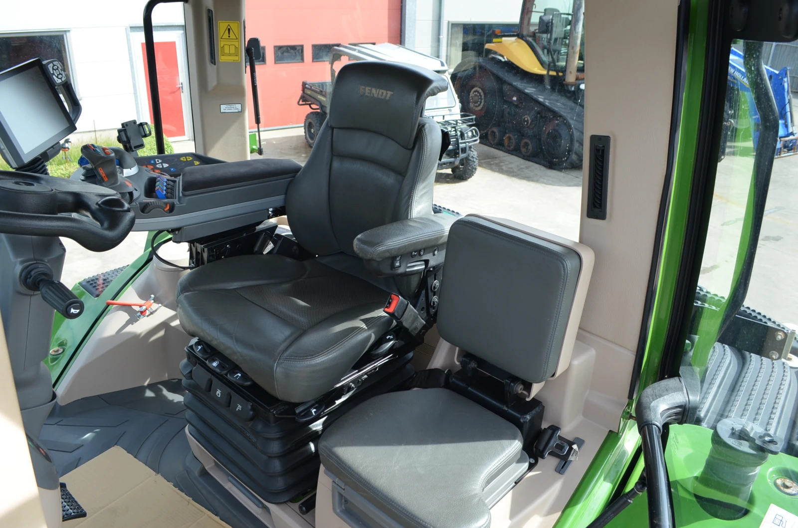 Трактор Fendt 943 Vario MT, снимка 11 - Селскостопанска техника - 56017541