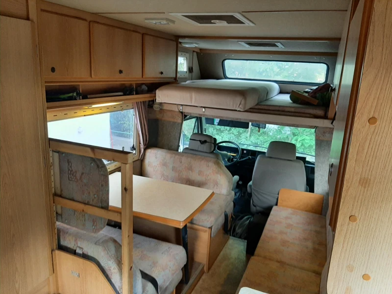 Кемпер Euramobil, снимка 7 - Каравани и кемпери - 51374937