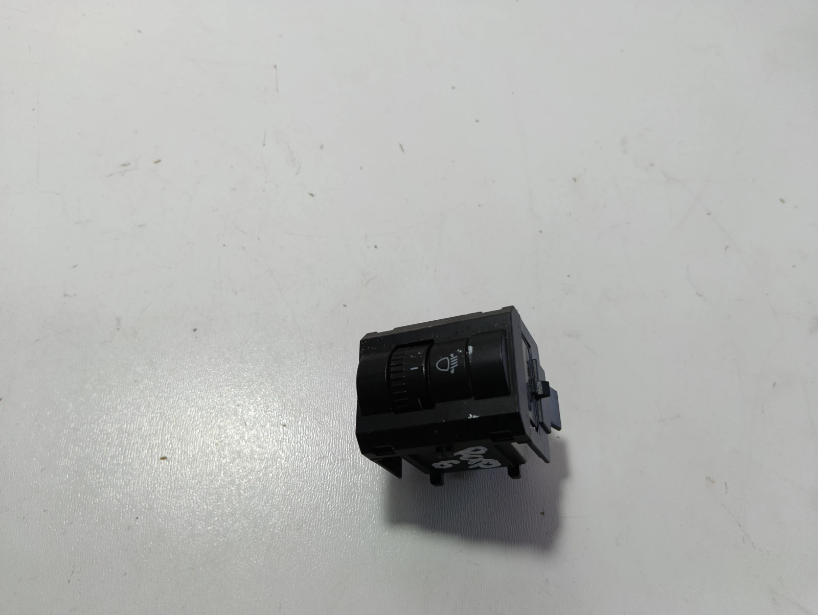 копче реглаж фарове 5JA941333A Skoda Rapid