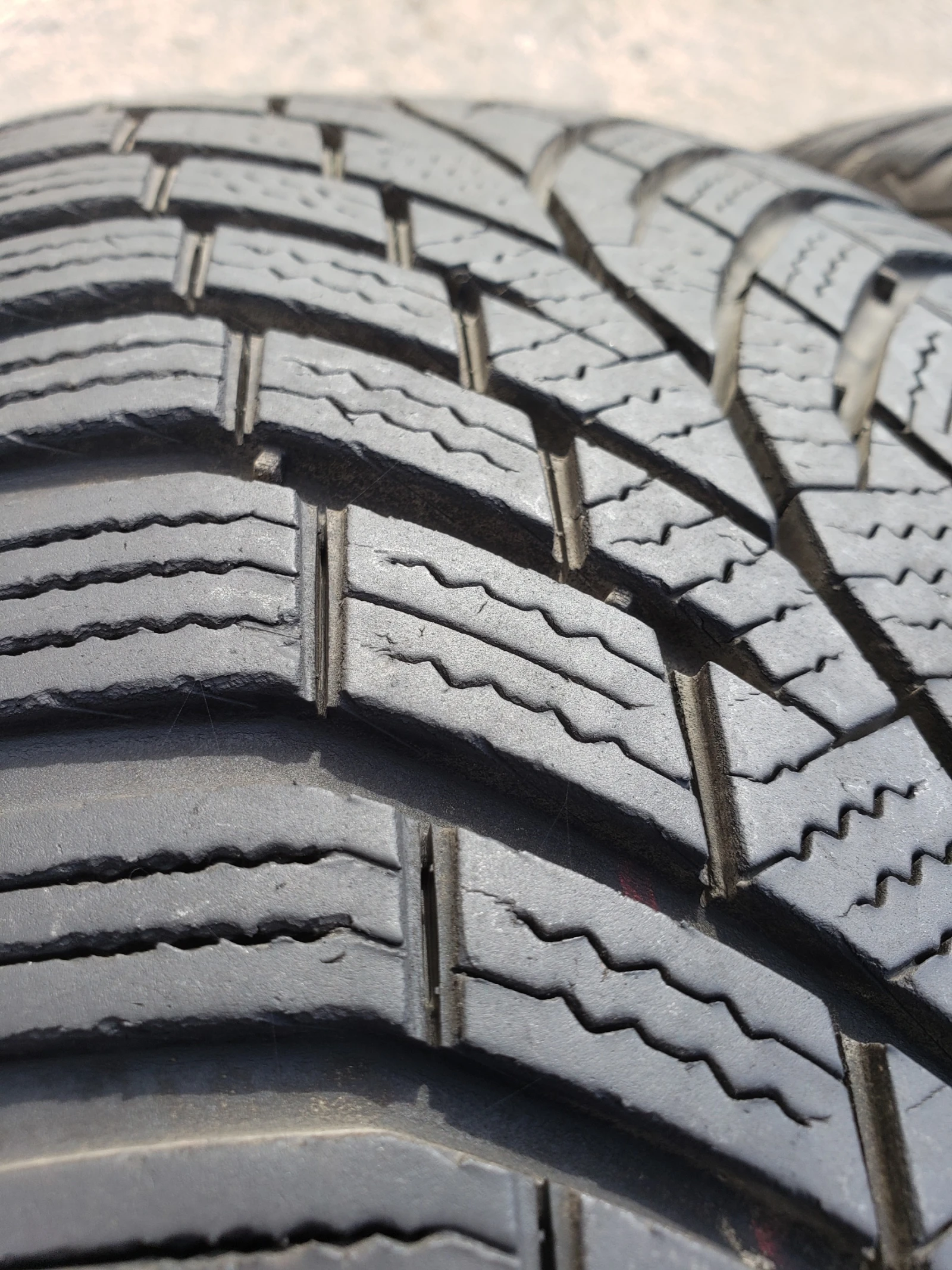 ���� 205/60R16 | Mobile.bg � ����������� 2