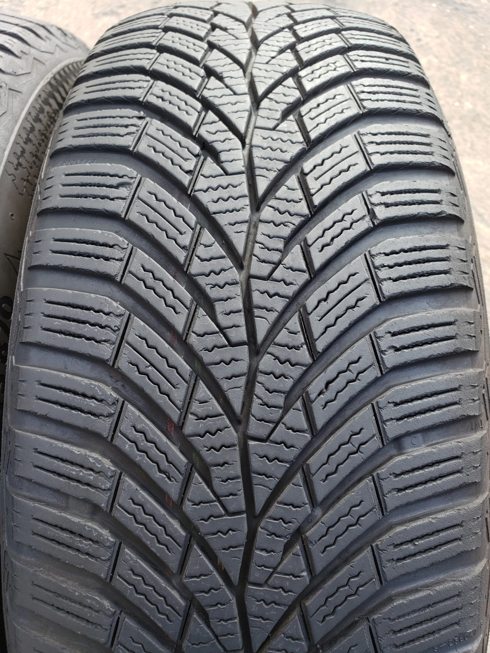 Гуми Зимни 205/60R16