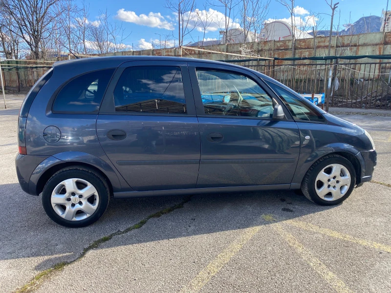 Opel Meriva 1.4i - gas, снимка 7 - Автомобили и джипове - 47051452