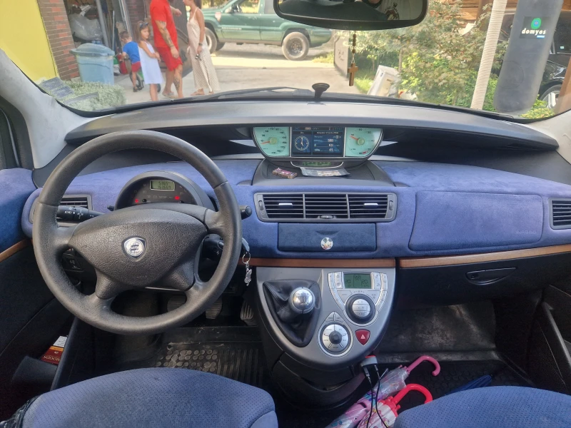 Lancia Phedra 2.2 JTD 7местна., снимка 12 - Автомобили и джипове - 47133542