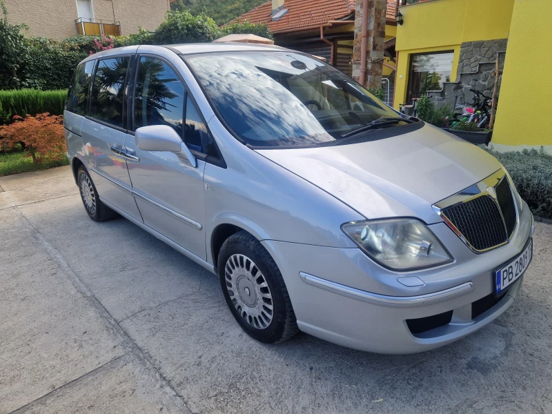 Lancia Phedra 2.2 JTD 7местна., снимка 4 - Автомобили и джипове - 47133542