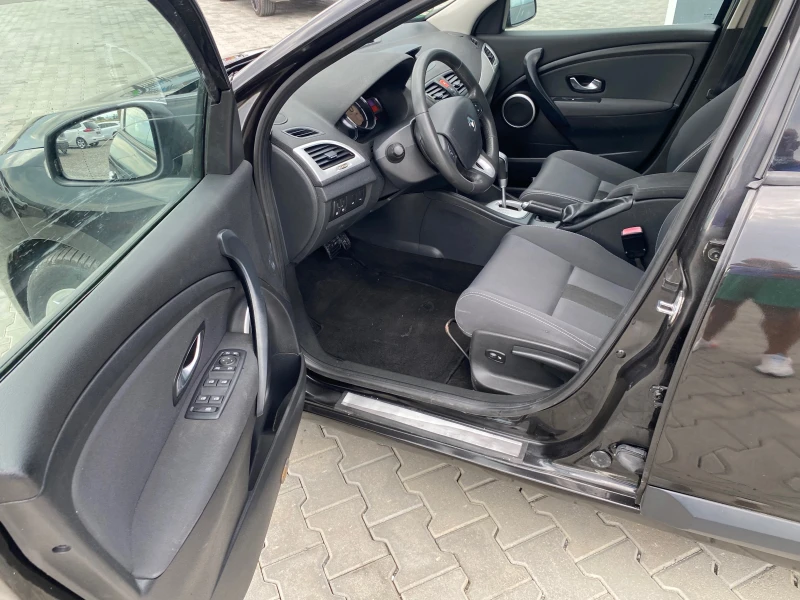 Renault Megane 1.5dci, снимка 7 - Автомобили и джипове - 47303203