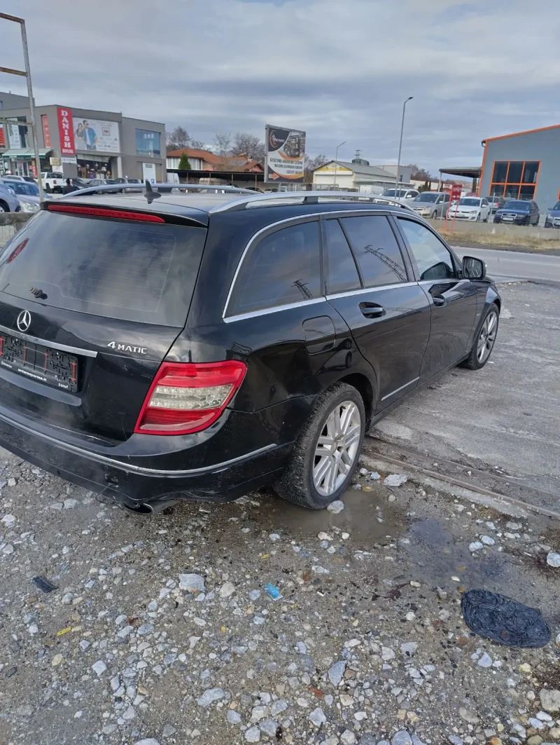 Mercedes-Benz C 320, снимка 5 - Автомобили и джипове - 48196080