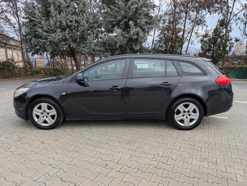 Opel Insignia, снимка 2 - Автомобили и джипове - 48222891