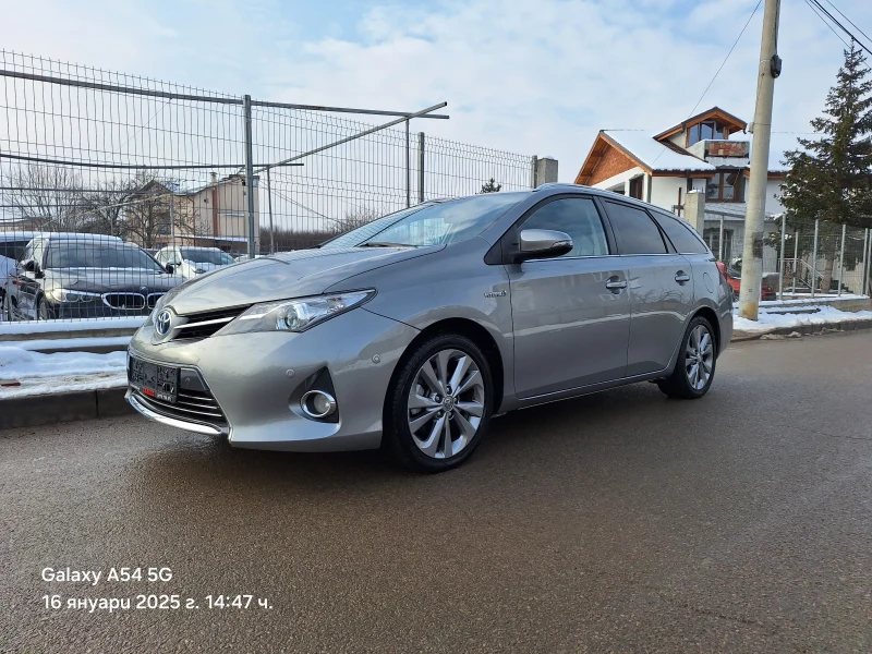 Toyota Auris 1.8 HYBRID EURO 5B, снимка 1 - Автомобили и джипове - 48766976