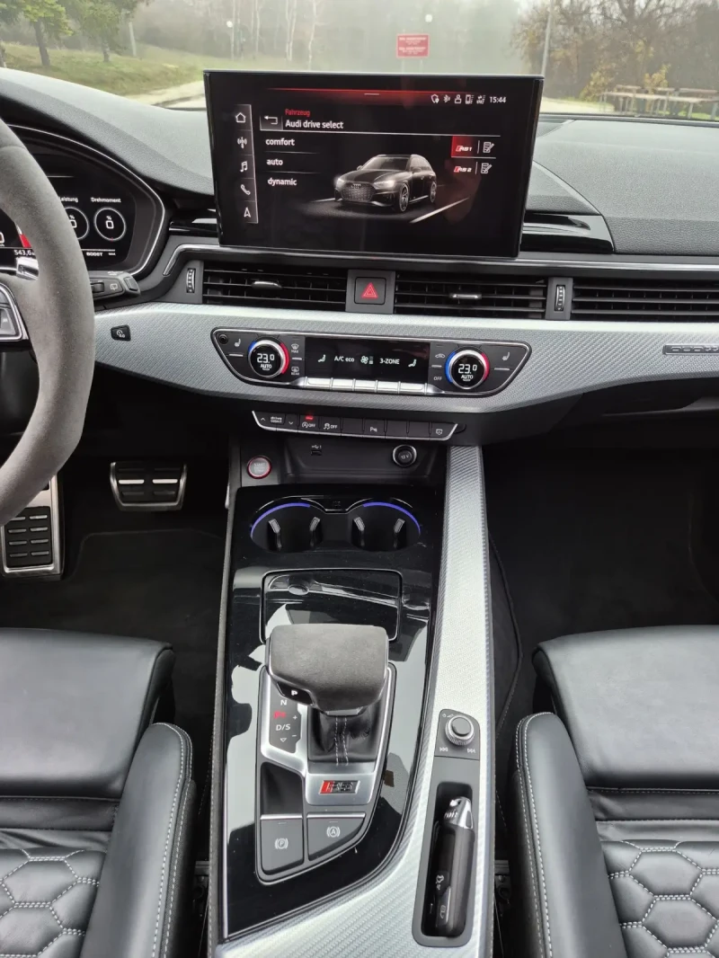 Audi Rs4 FACE 450кс Matrix Recaro Distr B&0 Камера , снимка 16 - Автомобили и джипове - 52827207