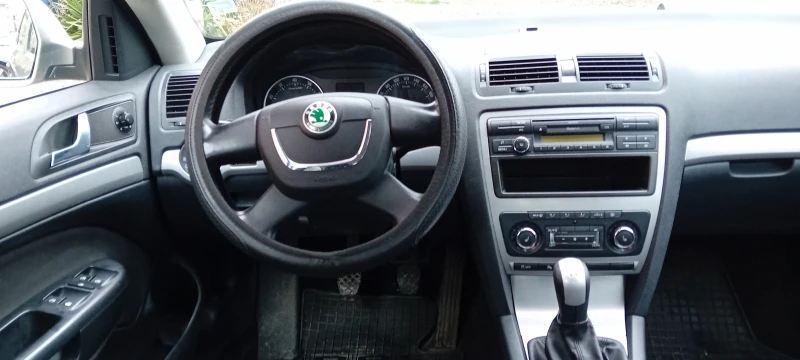 Skoda Octavia, снимка 8 - Автомобили и джипове - 52922845