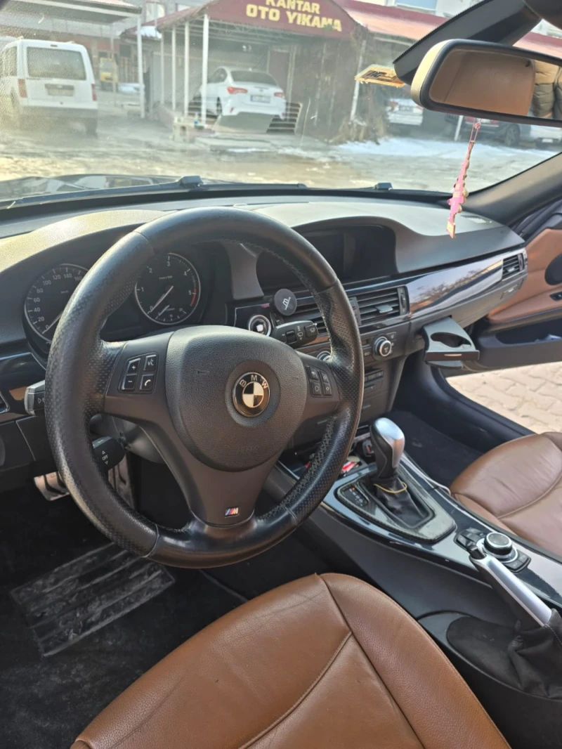 BMW 320 FACE Full M-pak Leder Navi Panorama , снимка 5 - Автомобили и джипове - 53534580