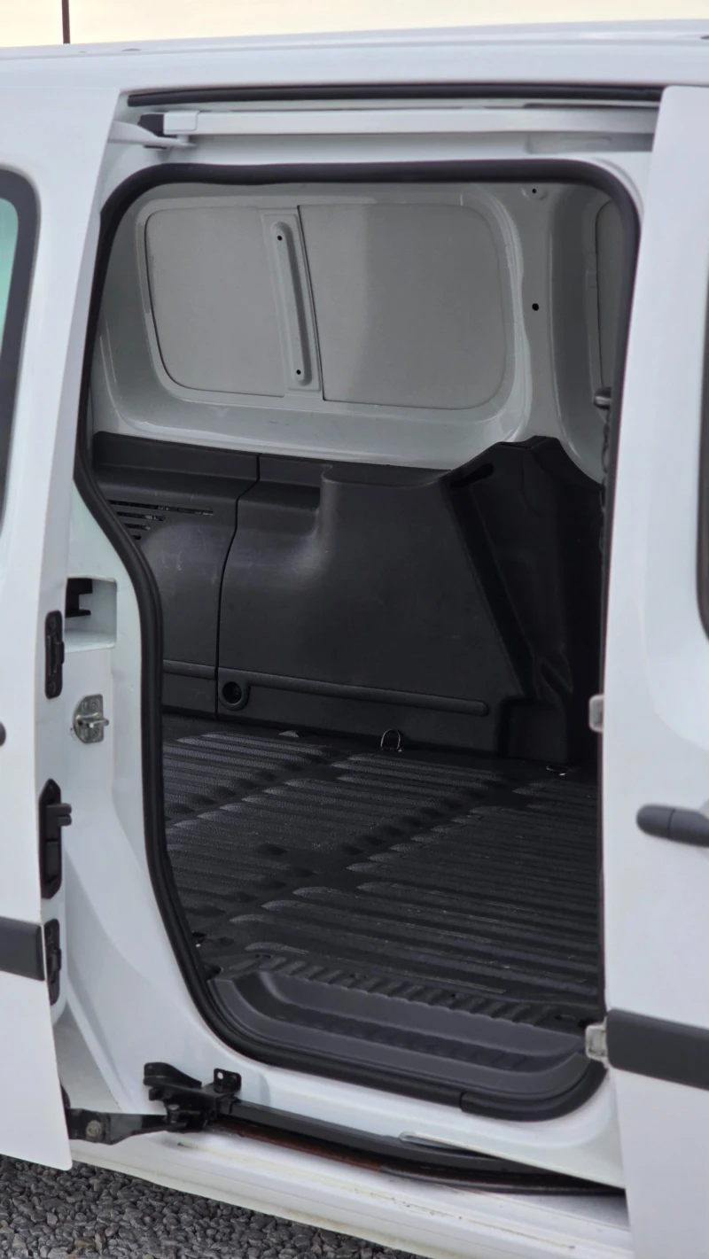 Renault Kangoo 1.5 * Maxi* , снимка 10 - Автомобили и джипове - 53575349