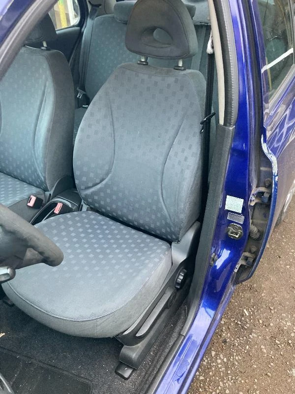 Nissan Micra 1.2i, снимка 11 - Автомобили и джипове - 34685742