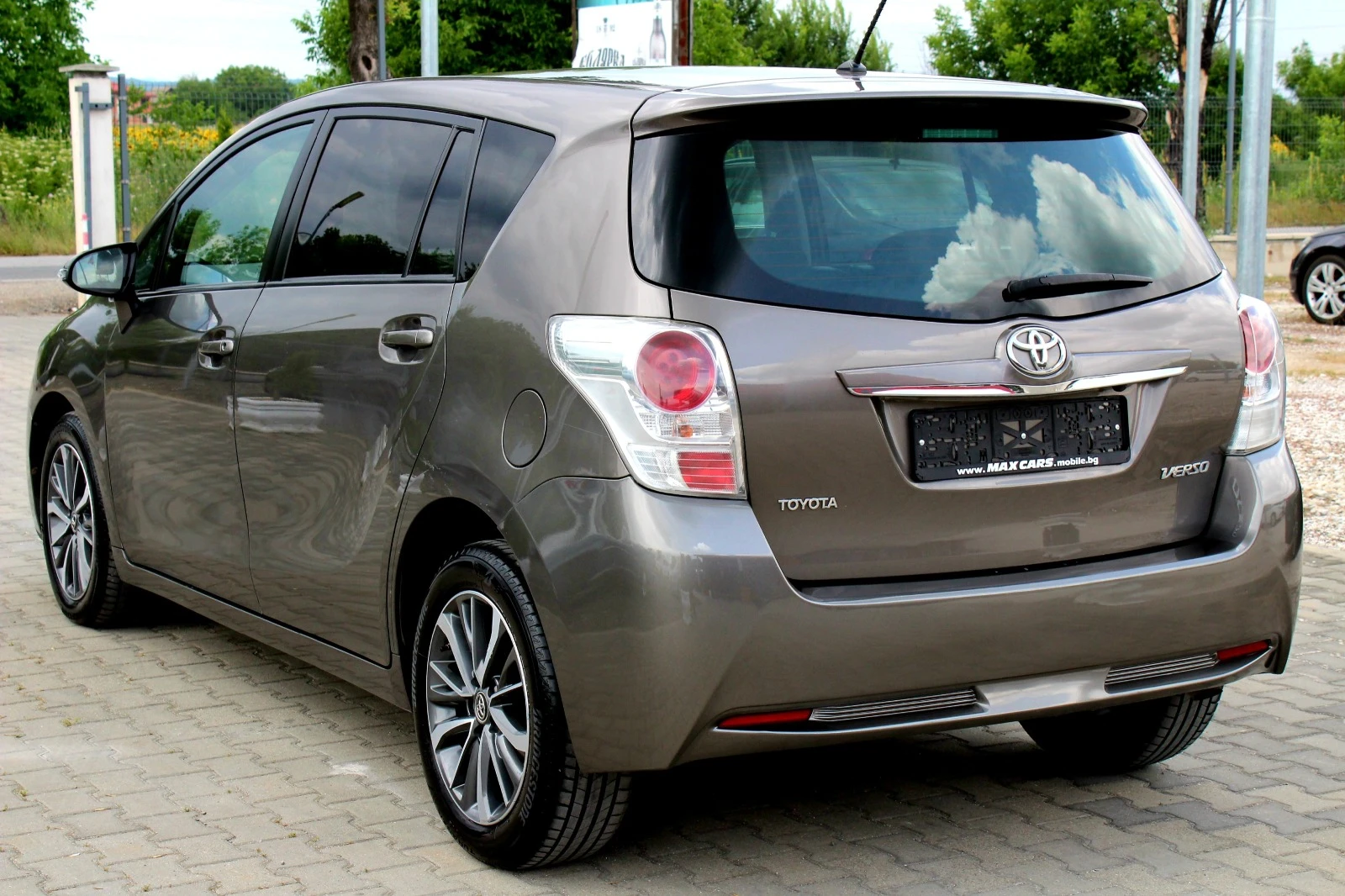 Toyota Verso 1.6 D-4D EURO 6B - изображение 5