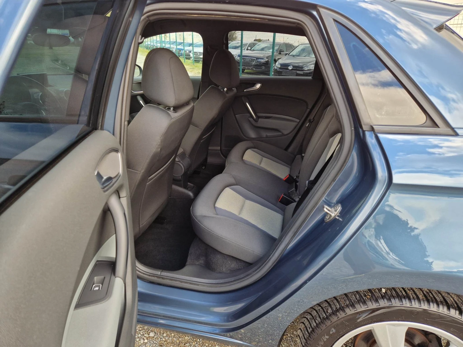Audi A1 1.6TDI 115�� | Mobile.bg � ����������� 12