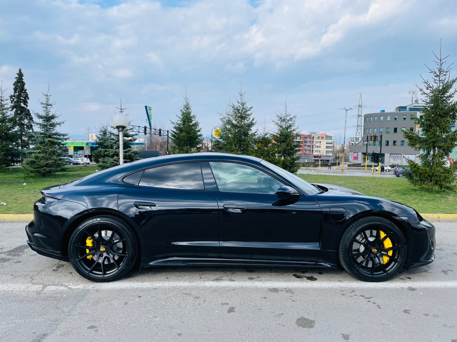 Porsche Taycan GTS  - изображение 3