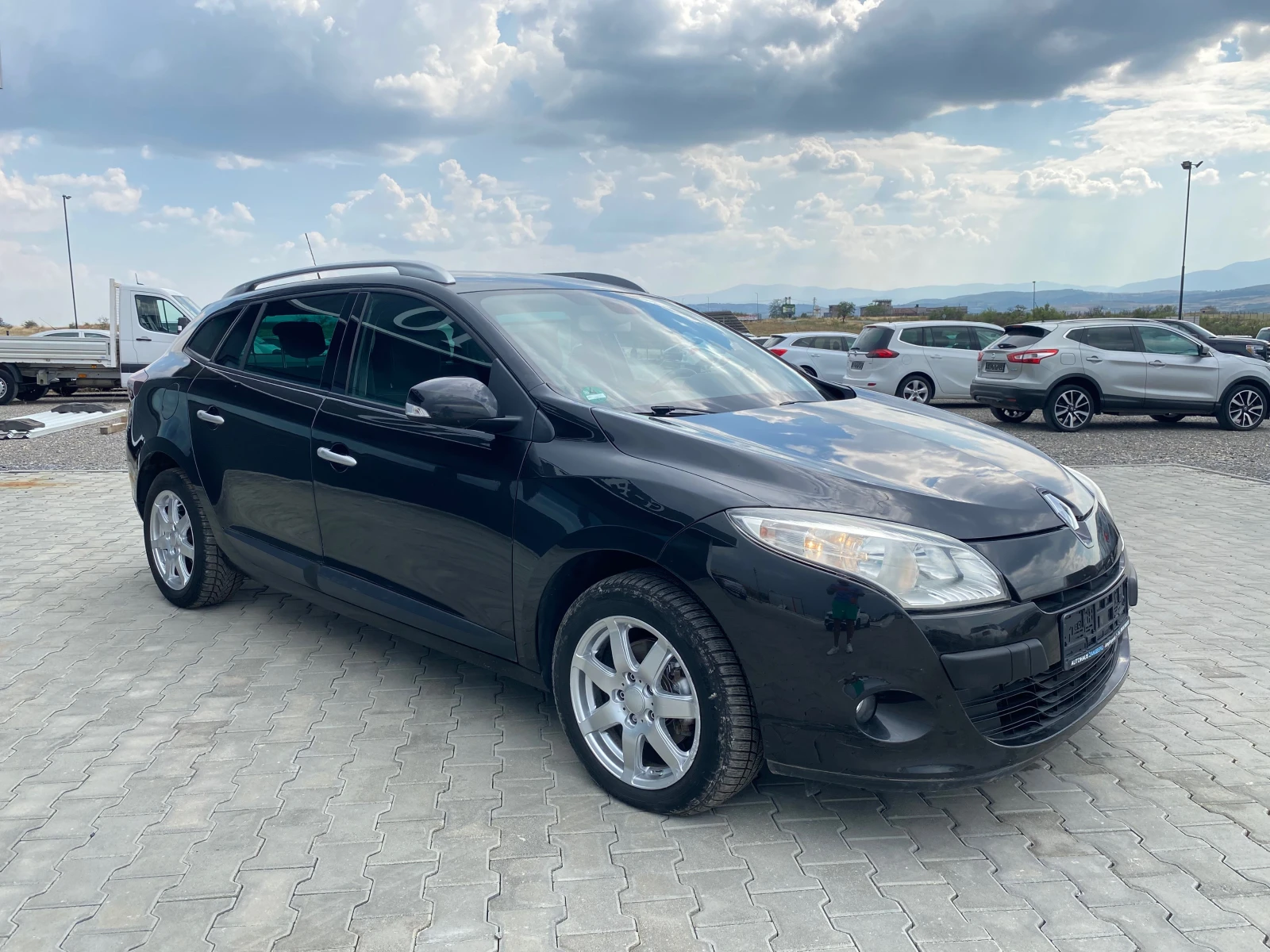 Renault Megane 1.5dci - изображение 2