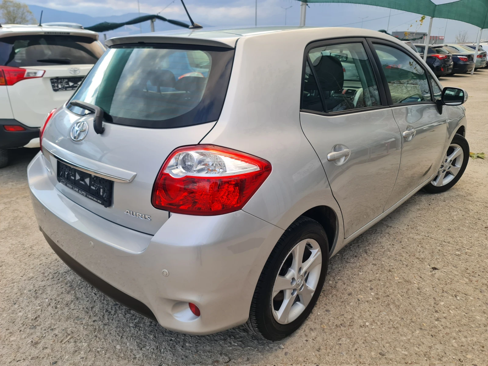 Toyota Auris 1.6 VVTI FaceLift Климатроник Парктроник Евро 5 - изображение 4