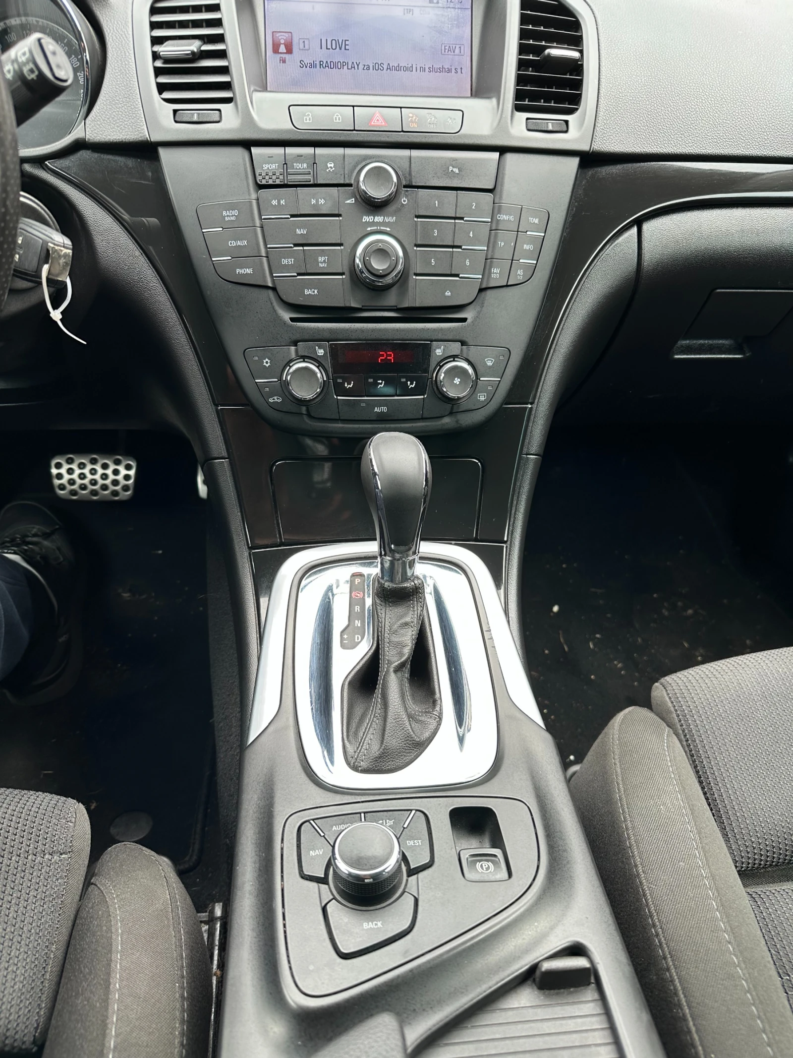 Opel Insignia 2.0i Турбо - изображение 6