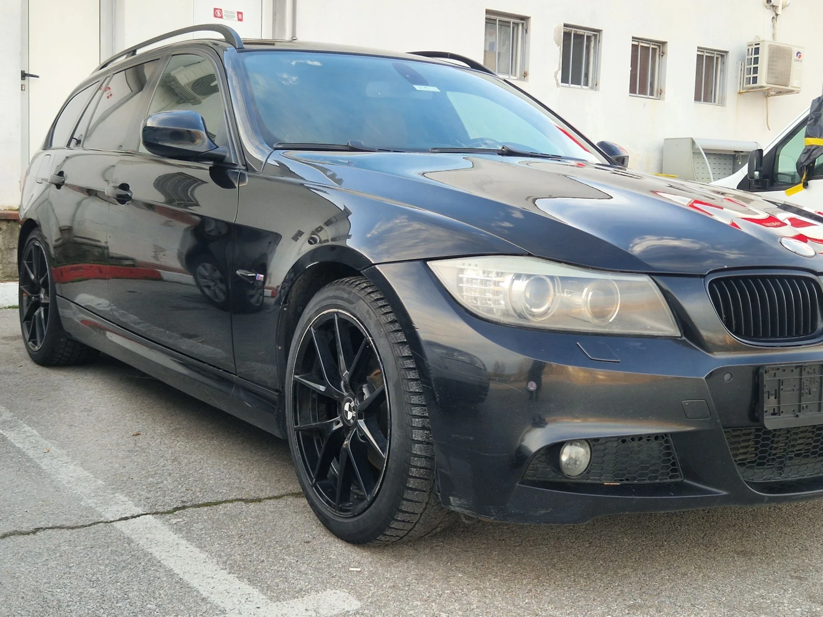BMW 320 FACE Full M-pak Leder Navi Panorama 