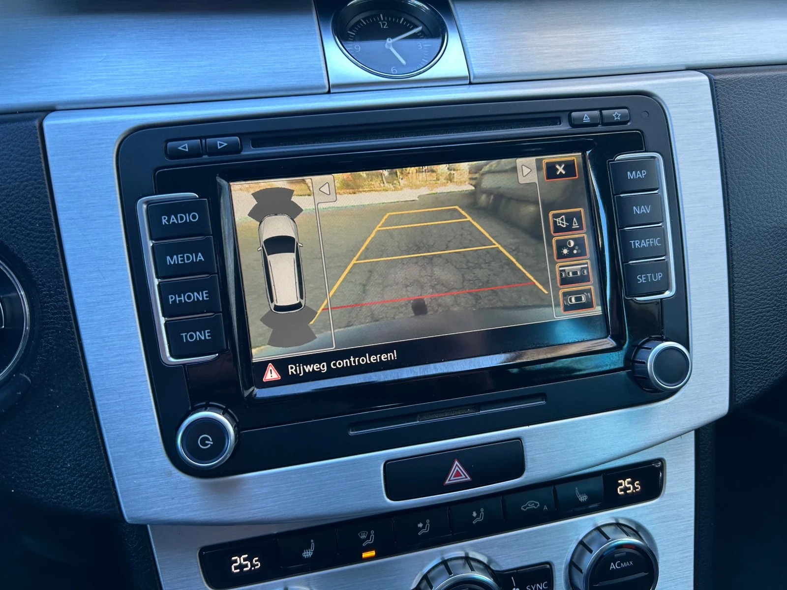 VW Passat 1.4TSI DSG HIGHLINE, снимка 17 - Автомобили и джипове - 53747991