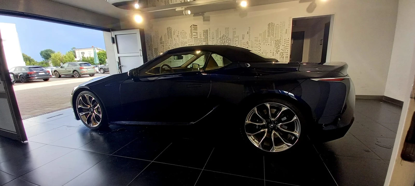 Lexus LC 500, снимка 2 - Автомобили и джипове - 54070658