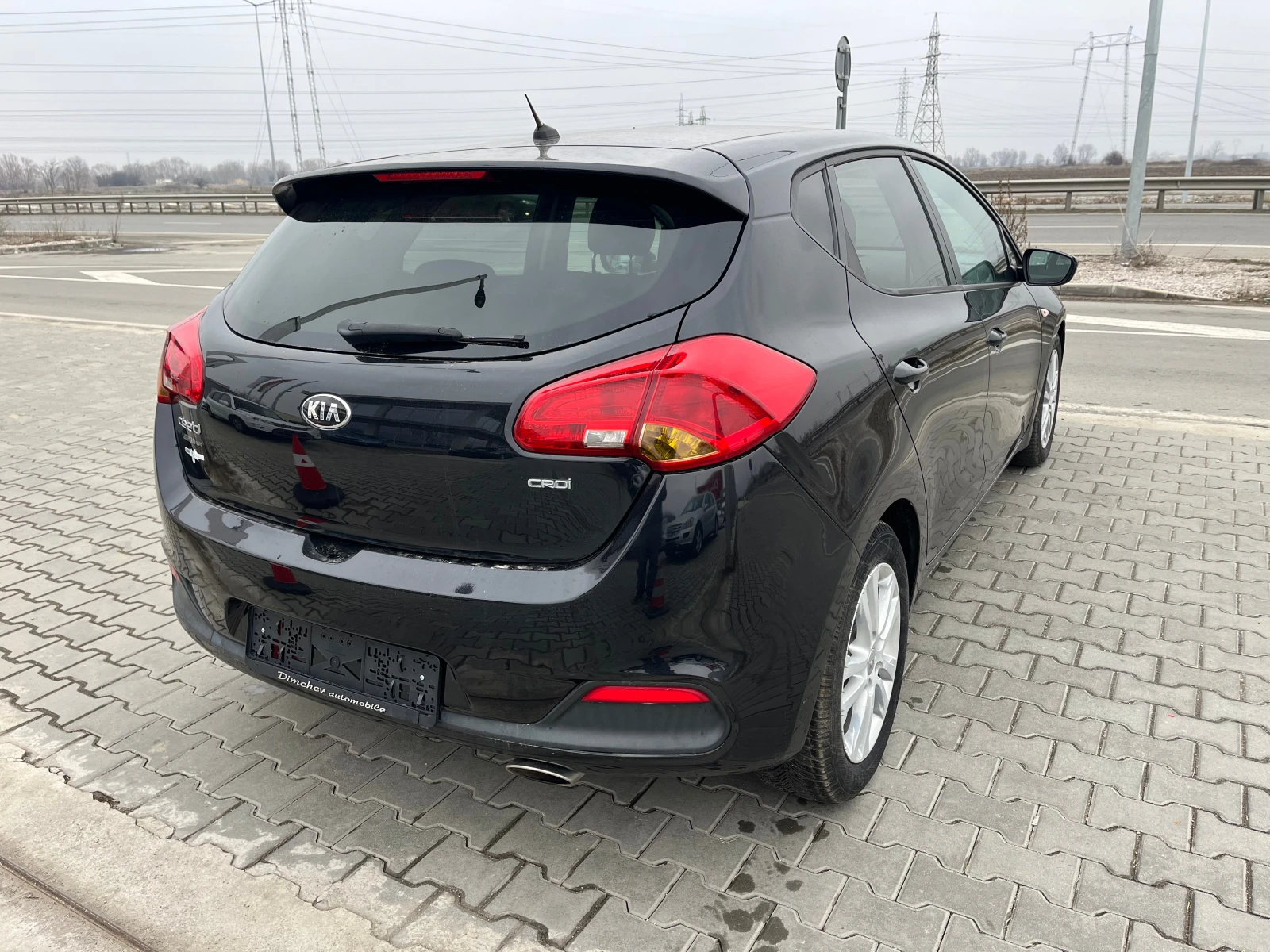 Kia Ceed 1.6 Diesel 110k.c, снимка 6 - Автомобили и джипове - 54144567