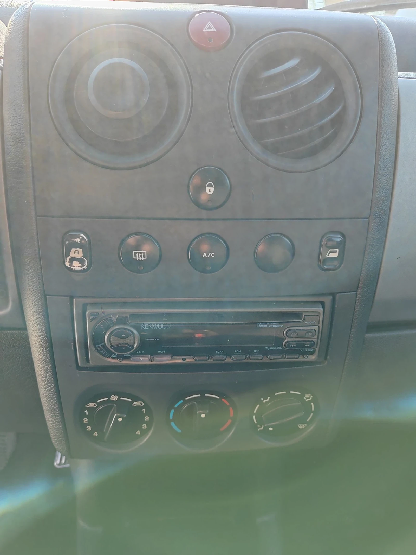 Peugeot Partner 1.9, 70к.с., снимка 12 - Автомобили и джипове - 54225337