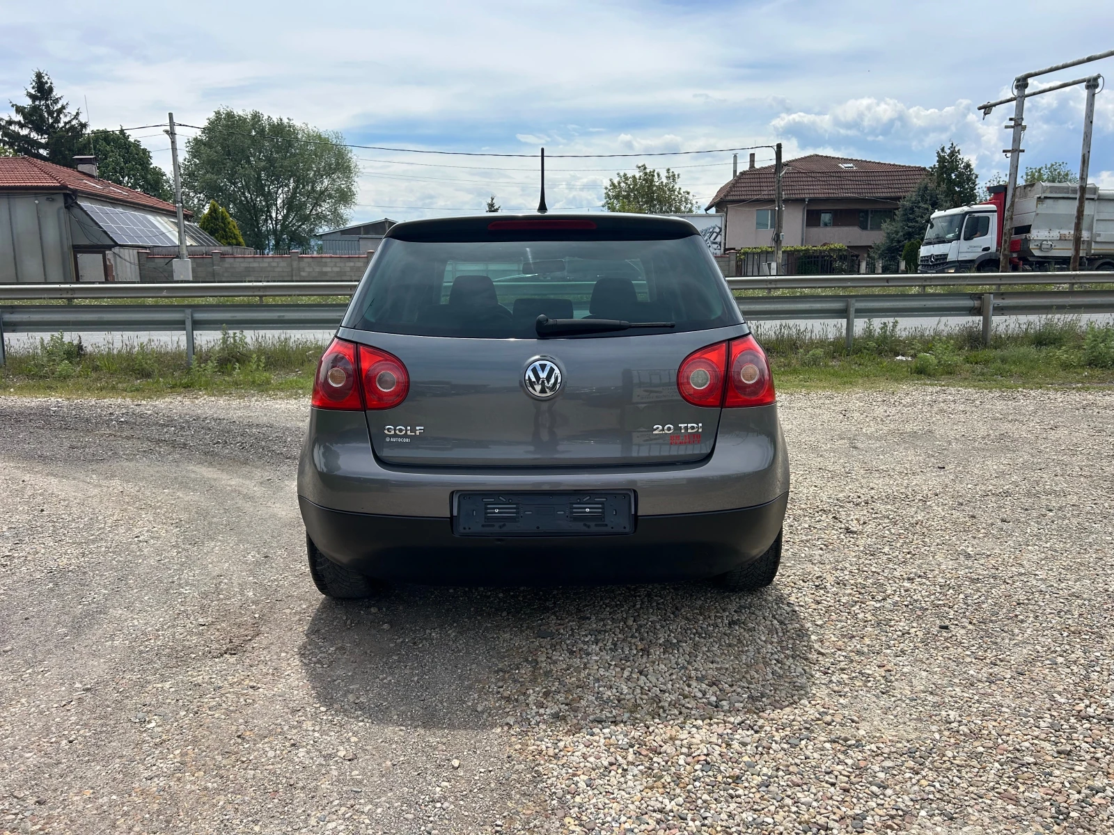 VW Golf 2.0 TDI, снимка 6 - Автомобили и джипове - 54607573