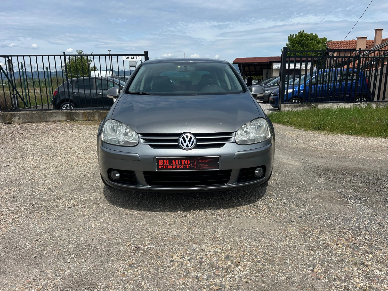 VW Golf 2.0 TDI, снимка 2 - Автомобили и джипове - 54607573