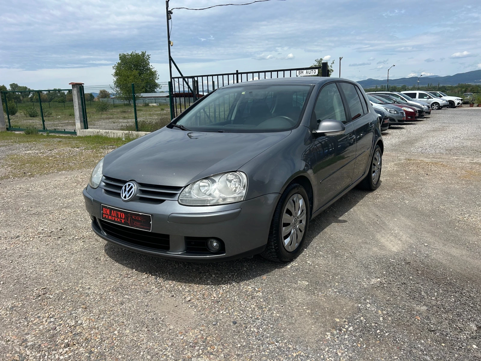 VW Golf 2.0 TDI, снимка 3 - Автомобили и джипове - 54607573