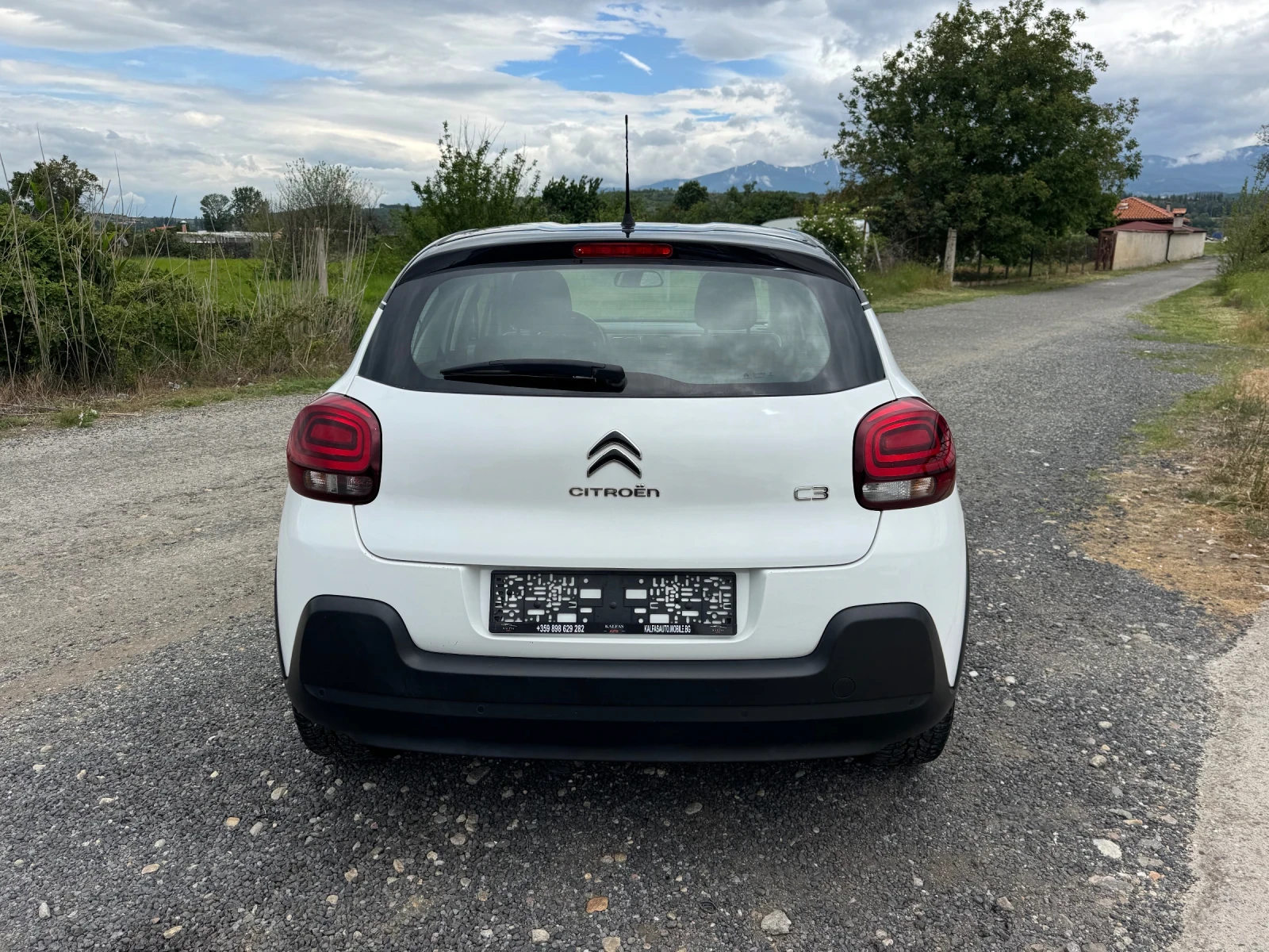 Citroen C3 1.2i * NAVI* SERVICE* , снимка 6 - Автомобили и джипове - 54652107
