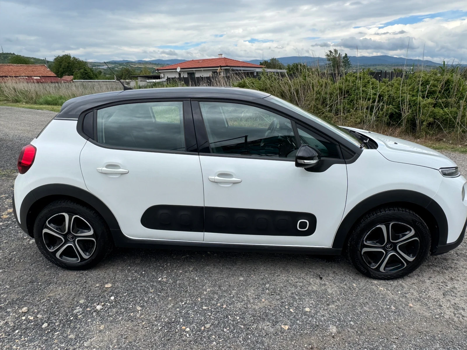 Citroen C3 1.2i * NAVI* SERVICE* , снимка 4 - Автомобили и джипове - 54652107