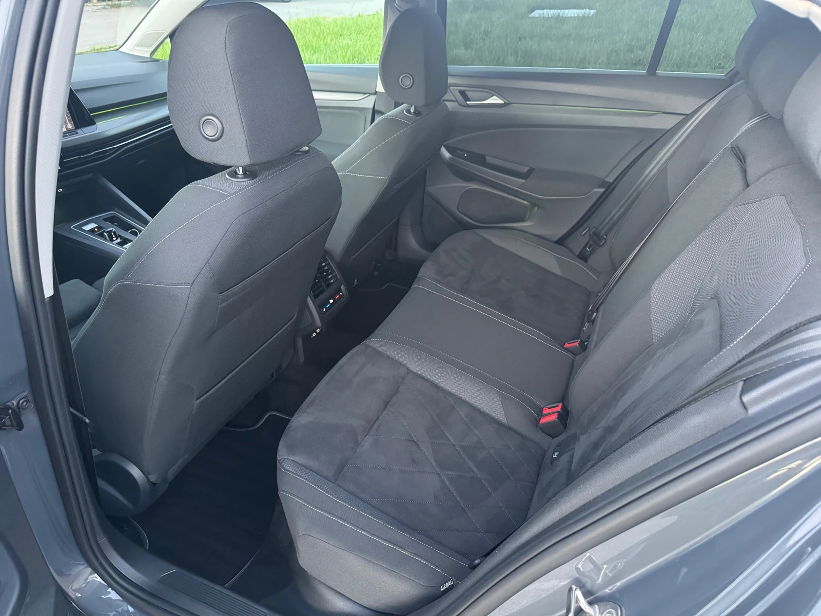 VW Golf 1st Edition 2.0TDi * 88000км.* , снимка 12 - Автомобили и джипове - 54703519