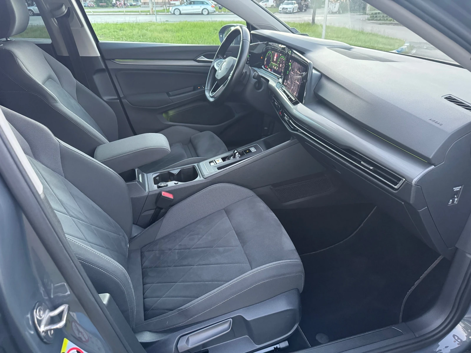 VW Golf 1st Edition 2.0TDi * 88000км.* , снимка 13 - Автомобили и джипове - 54703519